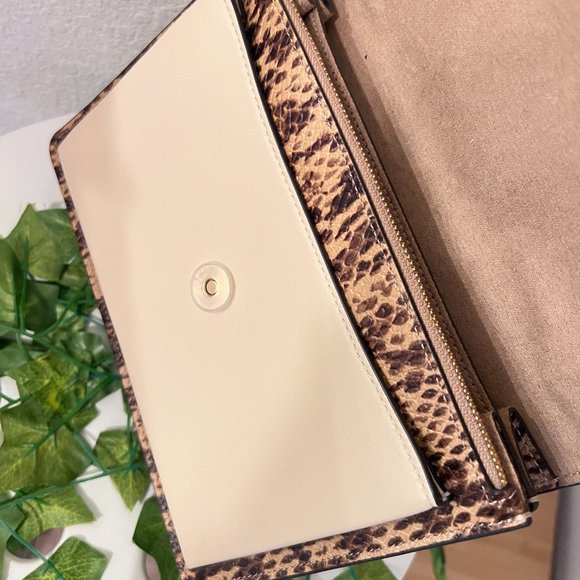 coach Klare Crossbody In Colorblock CB900 - Picture 6 of 8